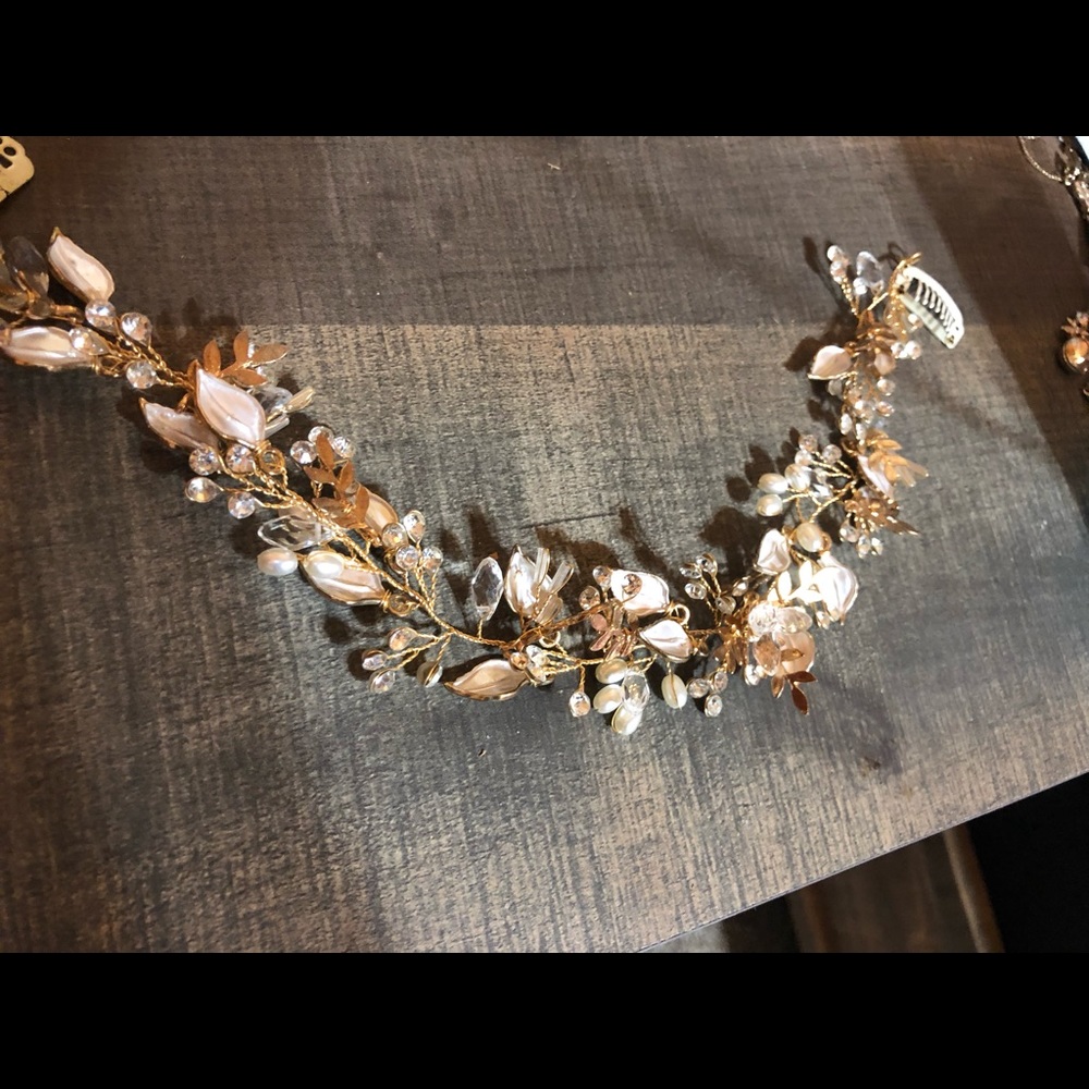 Wedding headpiece